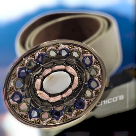 Chicos Belt Gold Leather Pink Purple Mirrored Shell Beaded Buckle Size Small NEW main image 8